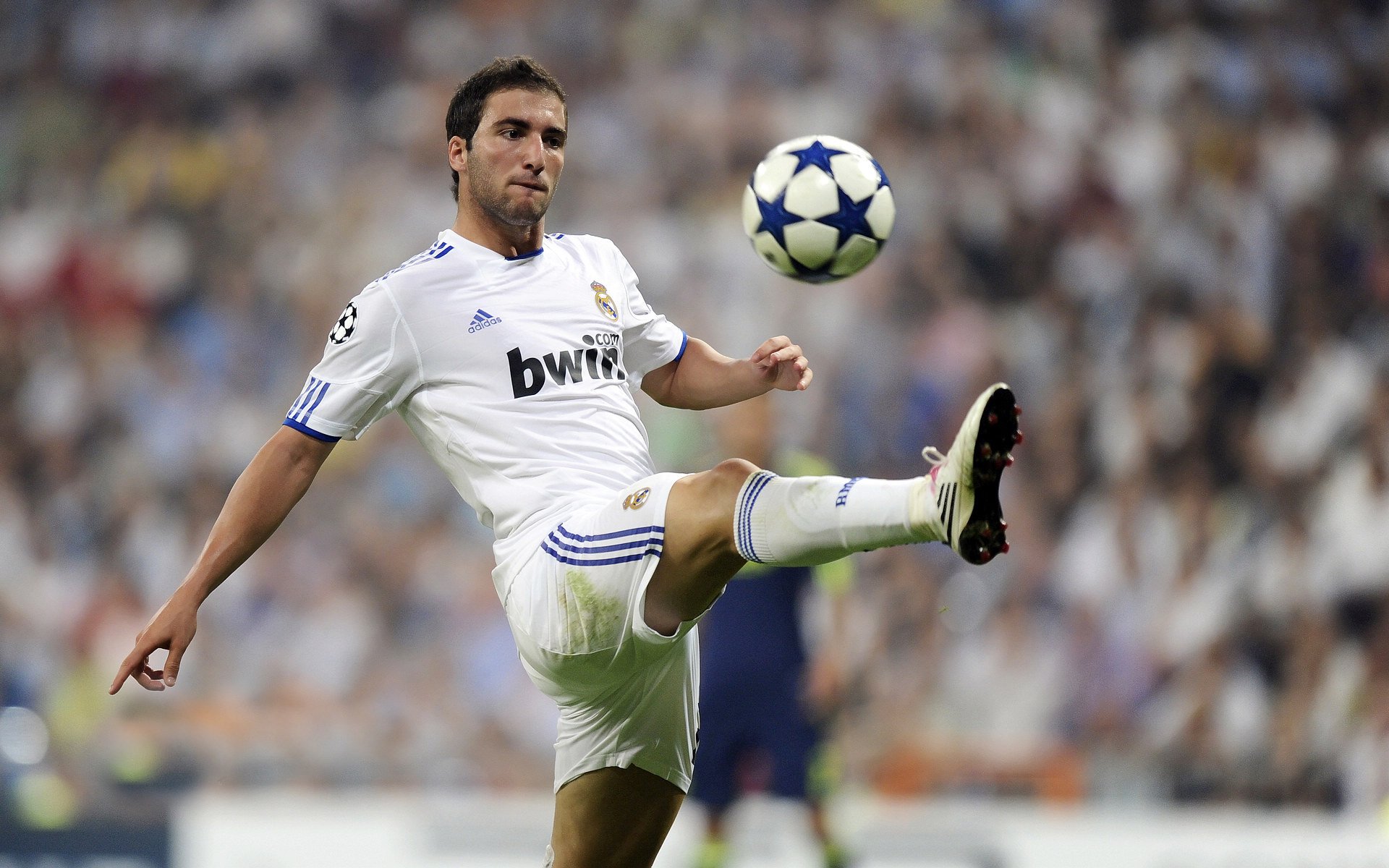 “青少年足球创新项目在全国范围内全面推广”，2020青少年足球比赛